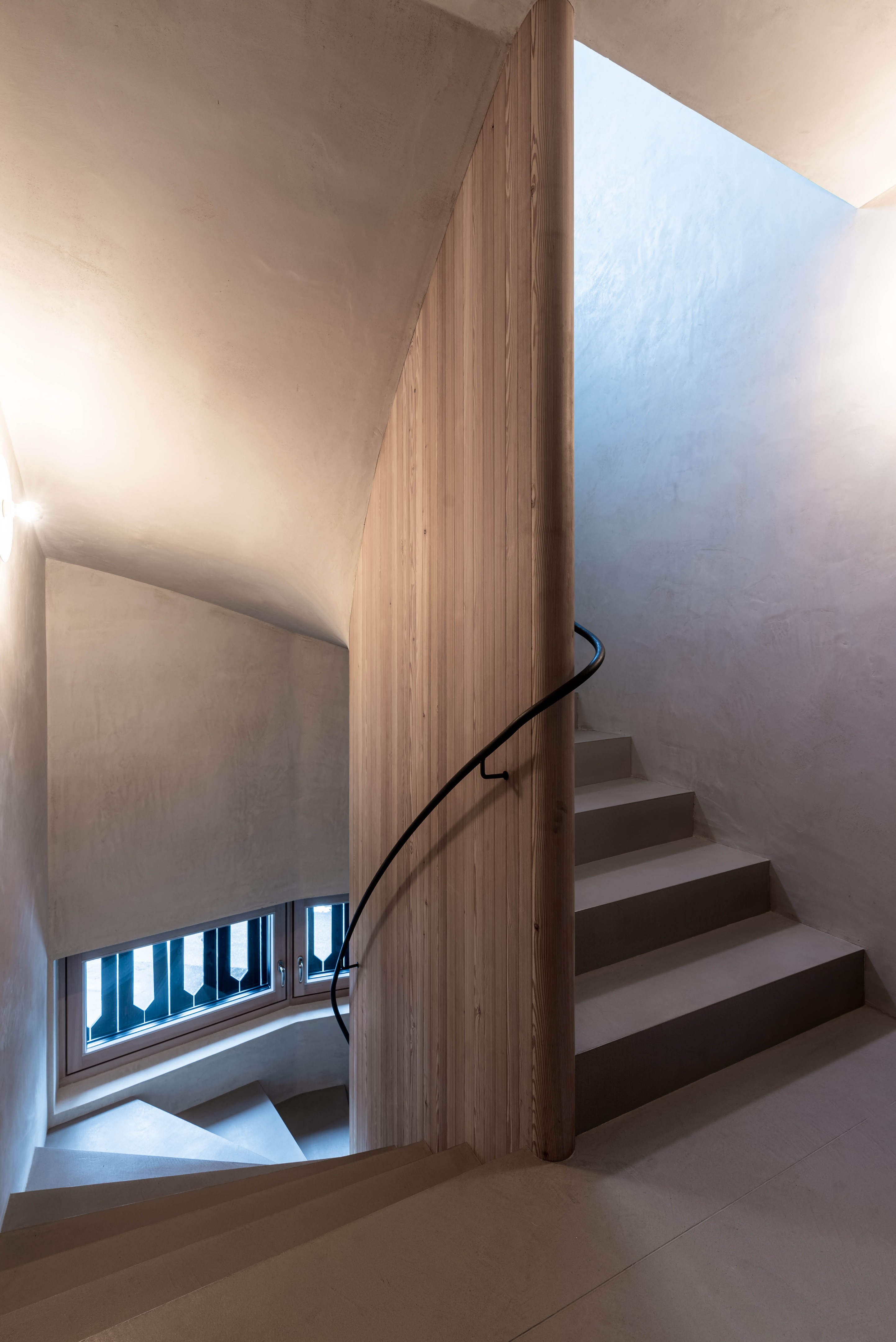 融合传统与当代的阿尔卑斯山间别墅 · Lari· Lodge丨意大利-36