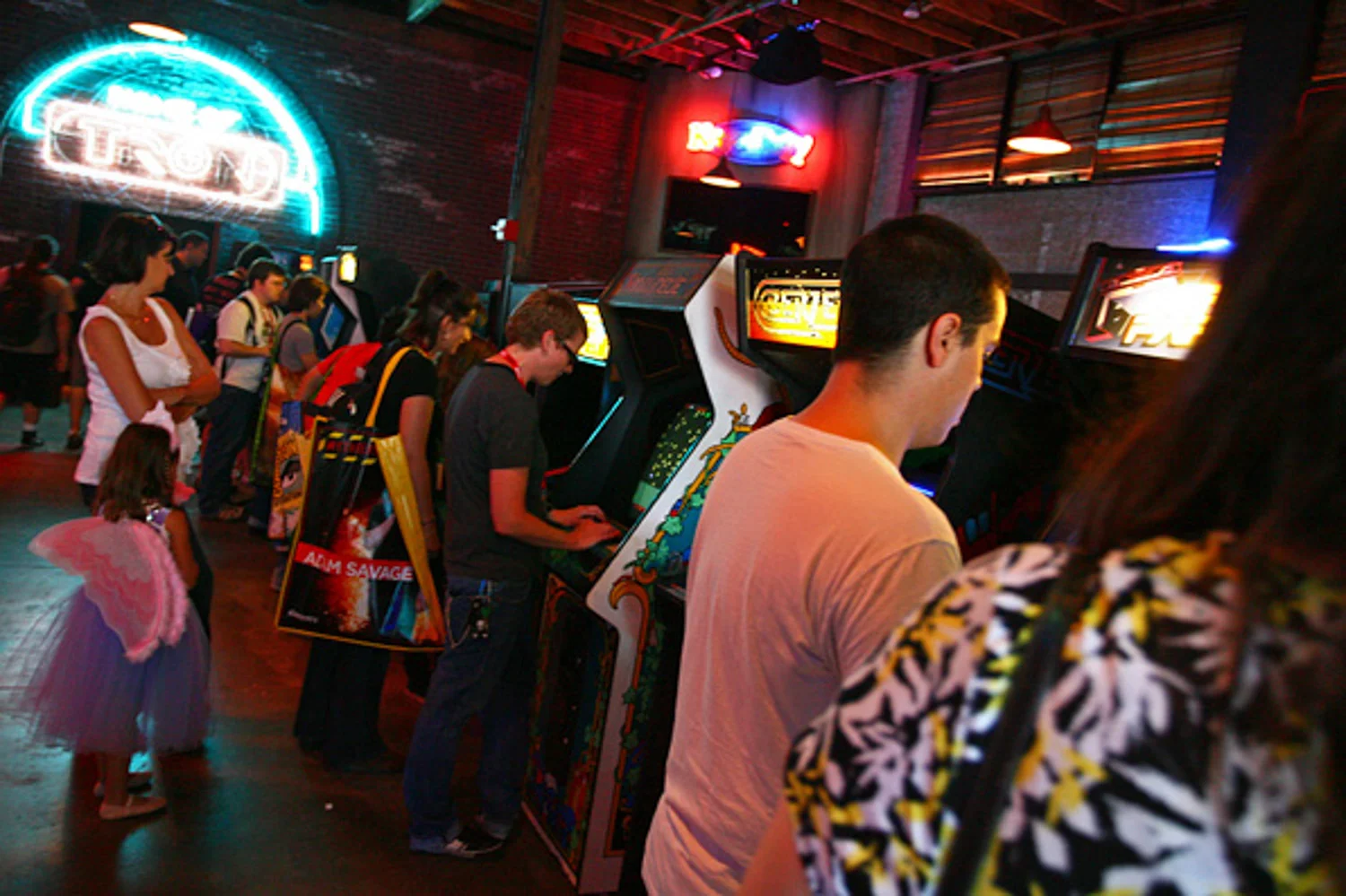 Tron Legacy Premier at Comic Con 2010 — HUNTER LEGGITT STUDIO-18