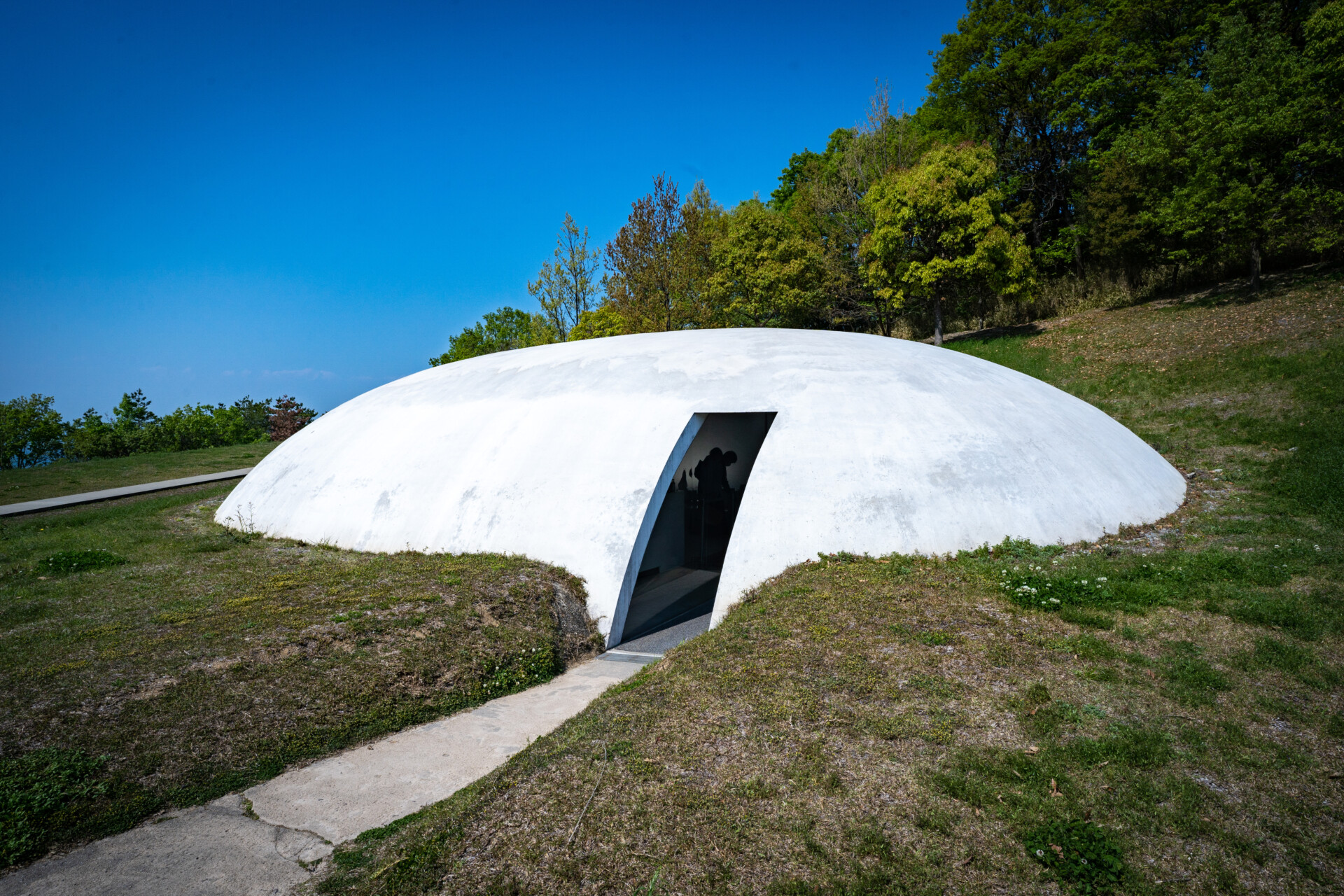 豊島美術館丨日本香川丨艺术家内藤礼,建筑家西沢立衛-23