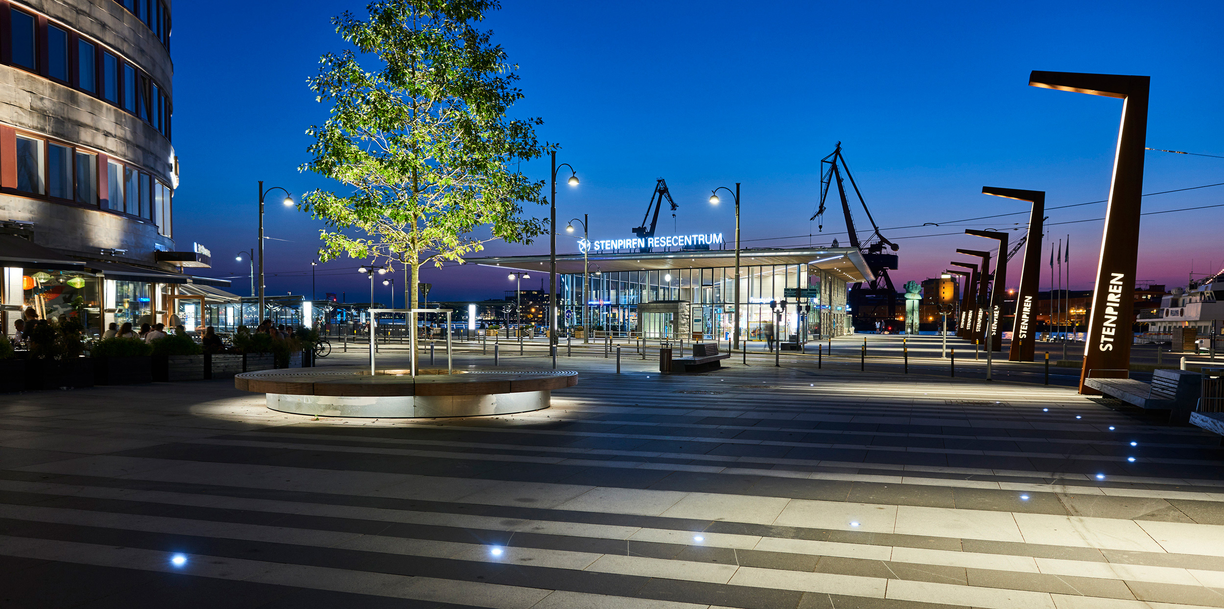 瑞典 Gothenburg 市 Stenpiren 交通枢纽区景观设计-0