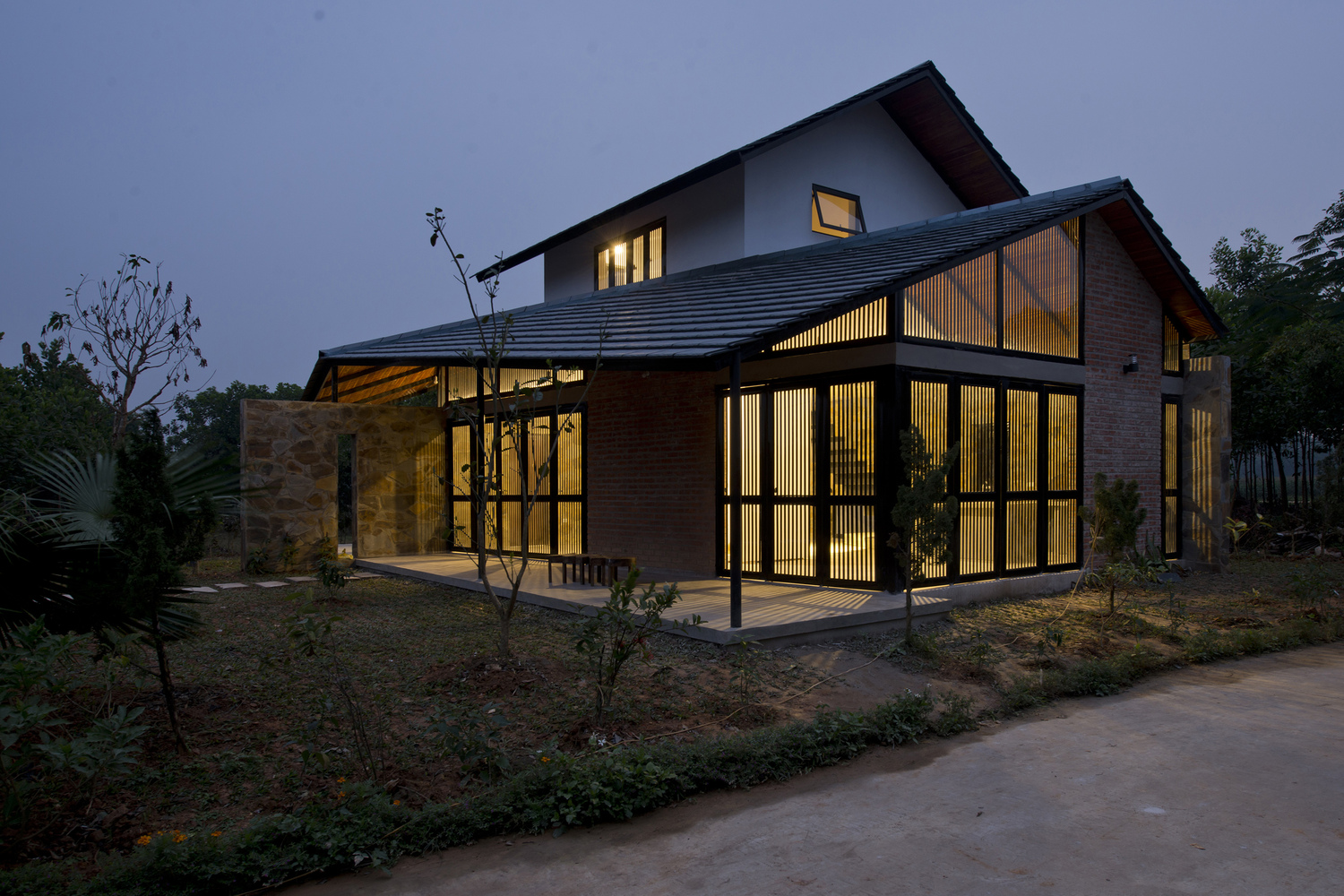 越南河内褶皱屋顶住宅丨TOOB STUDIO · Office Profile-43