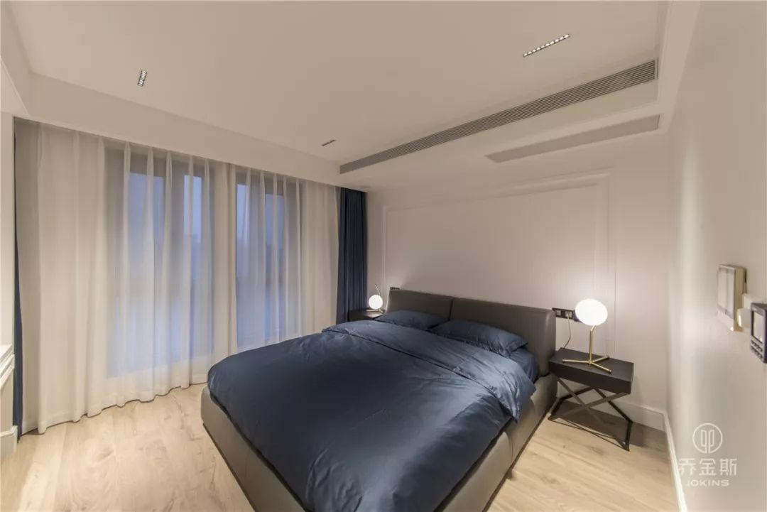 乔金斯打造现代极简顶层复式,演绎生活美学-44