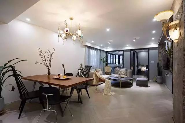 140㎡开放式空间，衣帽间、储物间一应俱全，逆天设计让家翻倍-103