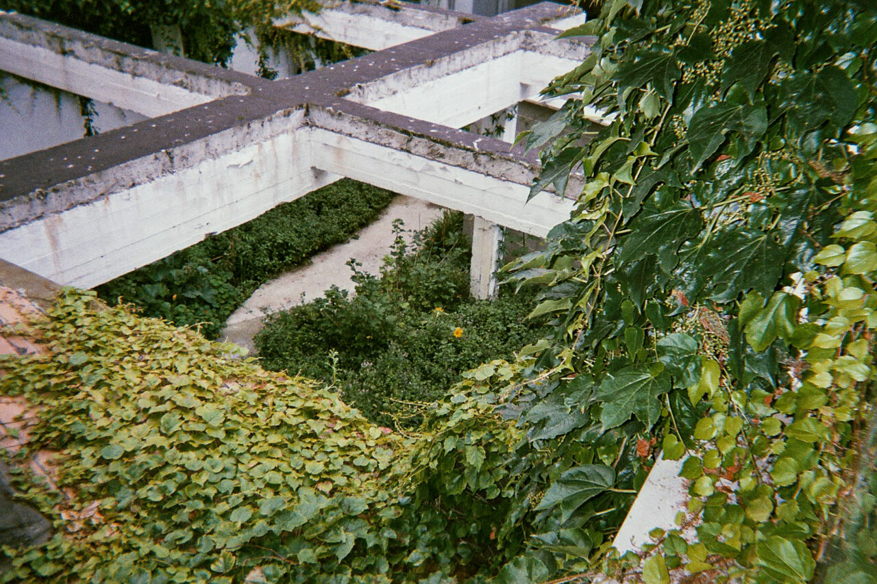 布鲁塞尔工业建筑改造住宅及陶瓷工作室丨比利时丨AgwA,Evelia Macal-21