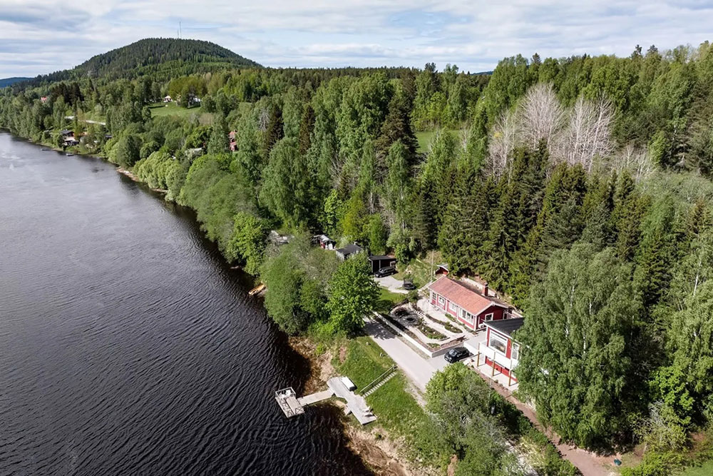 瑞典湖畔小屋 | 光与窗的完美融合-28