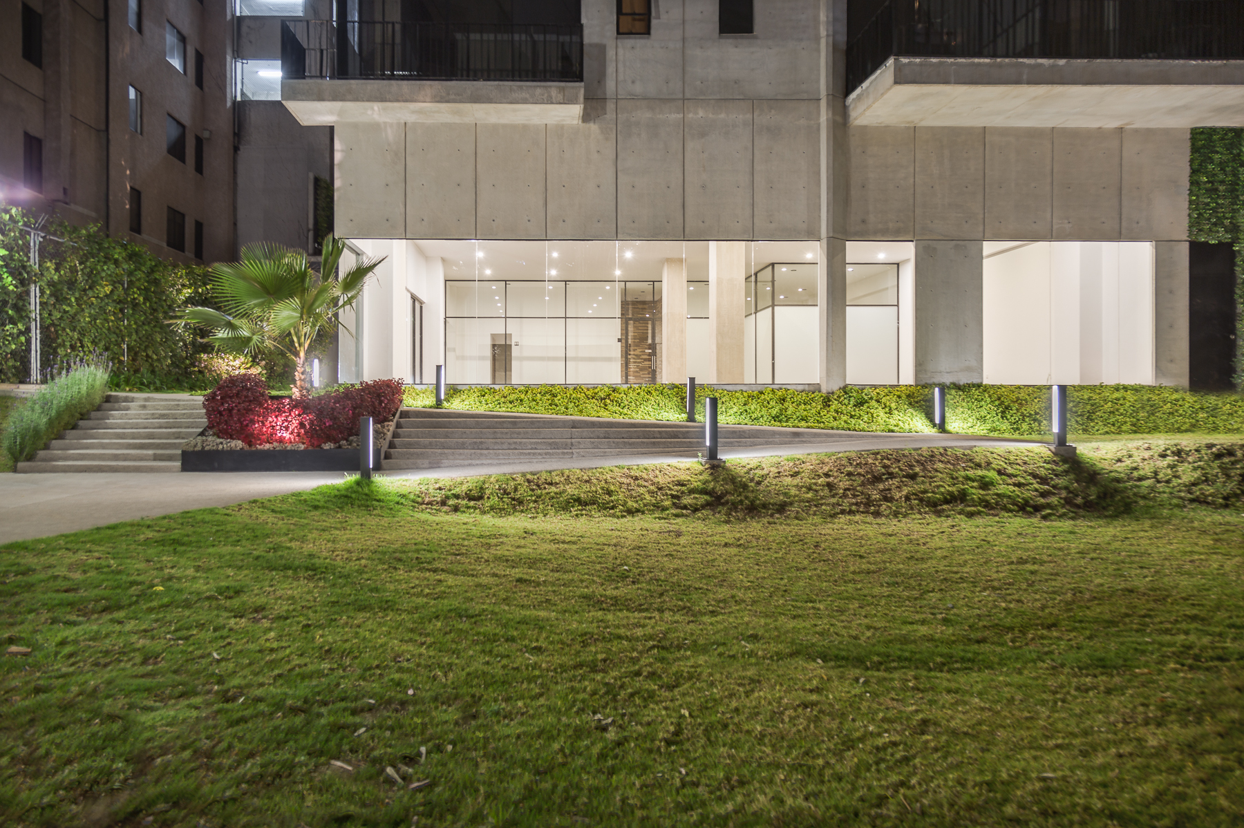 2015 年建造的 Tabachines 多单元住宅公寓室内设计解读-28