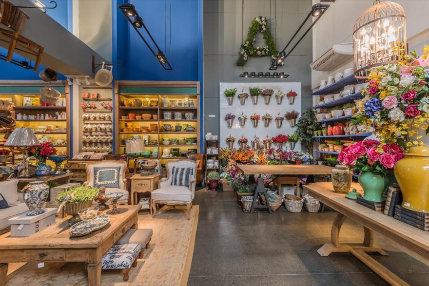 巴西 Emporium A 商店,温馨家居风格设计吸引顾客-9