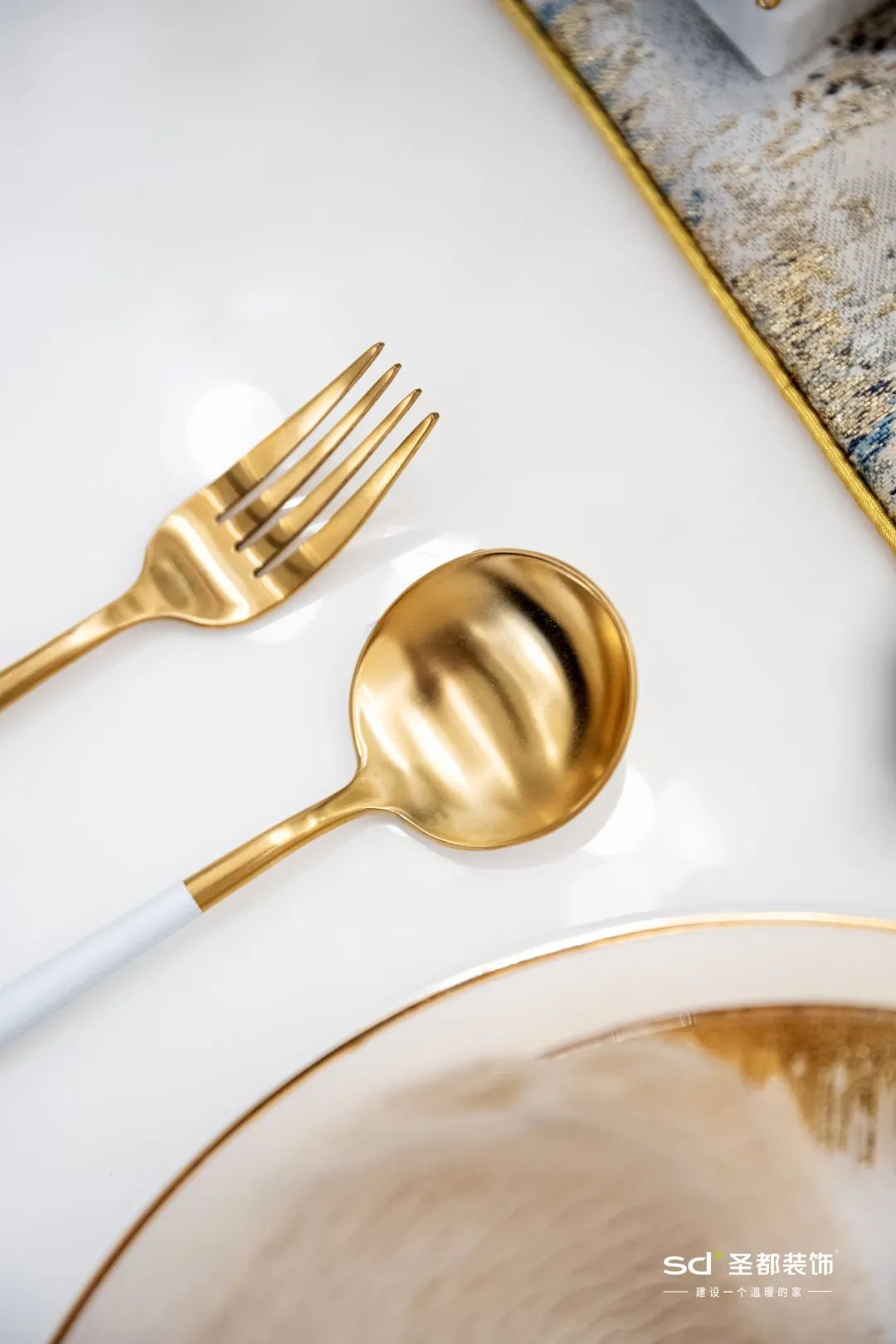 210㎡美式轻奢婚房,父母审美逆袭,犹如艺术馆-4