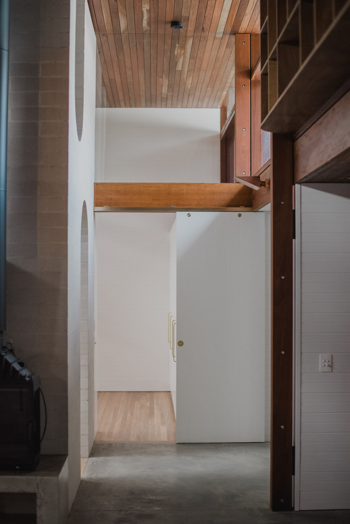 天幕屋；篷顶屋（具体可根据实际语境判断更合适的表达，这里CANOPY常见有天幕；篷顶等意思） 丨Walk North Architects-10