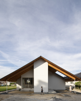 日本 Kasa House | 融入农田环境的住宅设计