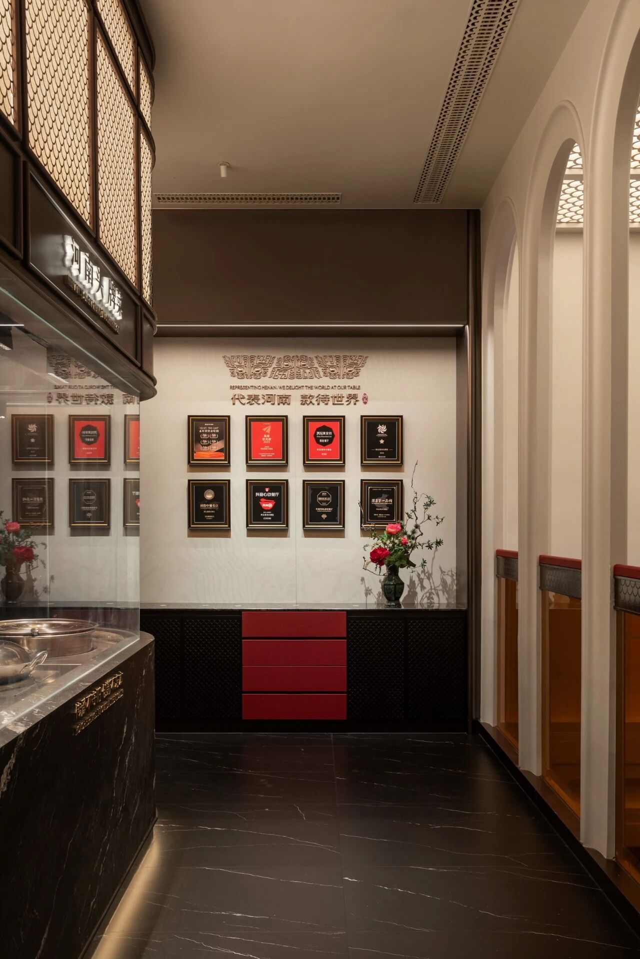 阿五黄河大鲤鱼郑州东站店丨中国郑州丨硬装杭州意关联室内设计有限公司,软装杭州意拾忆装饰工程有限公司-20
