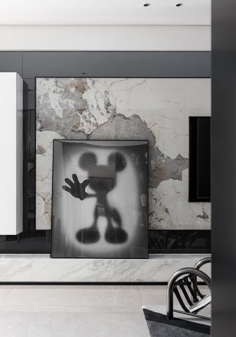 景瑞誉璟潮鸣样板间 | 米奇主题的复古前卫空间-4