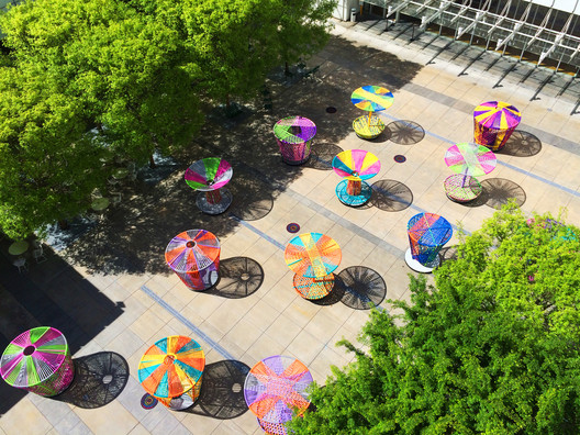 'Los Trompos'临时装置-34