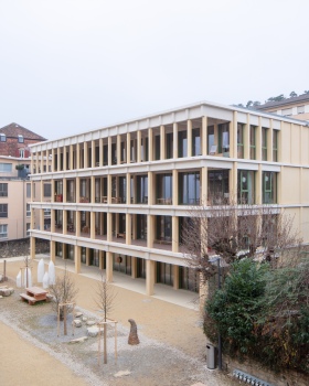 Collège des Parcs School Extension and two Sport Halls / Stoa architectes