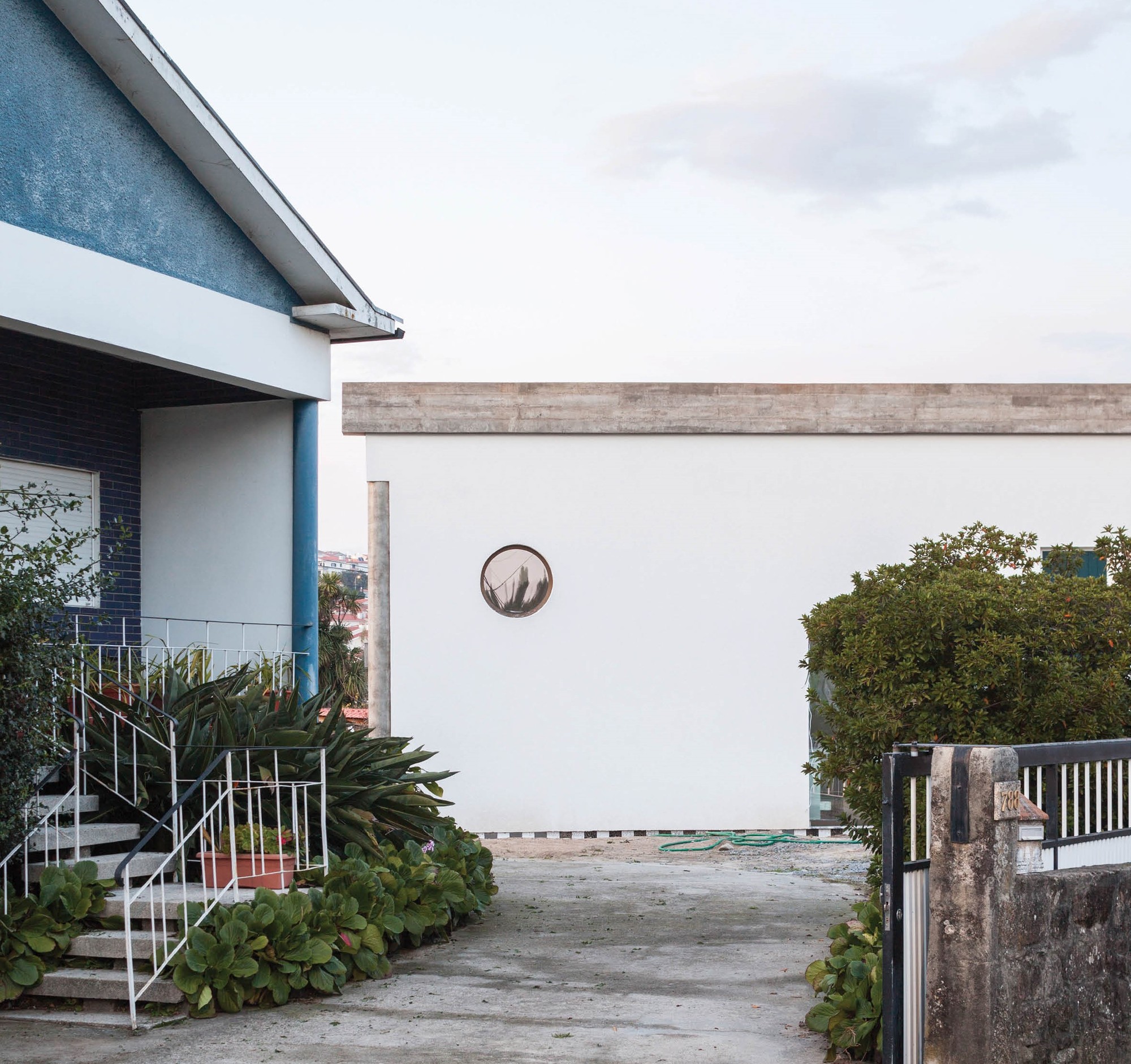 大房子下的房子丨葡萄牙丨fala-18