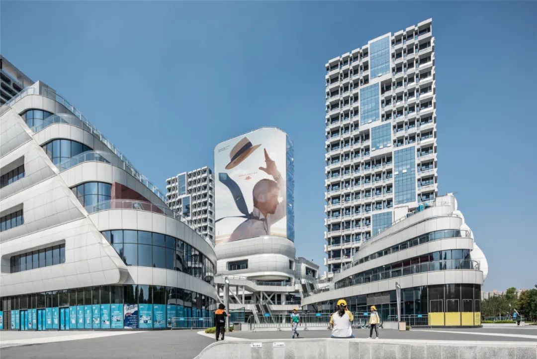 郑州瀚海·海尚广场 | 液态建筑理念，革新都市街市生活-37