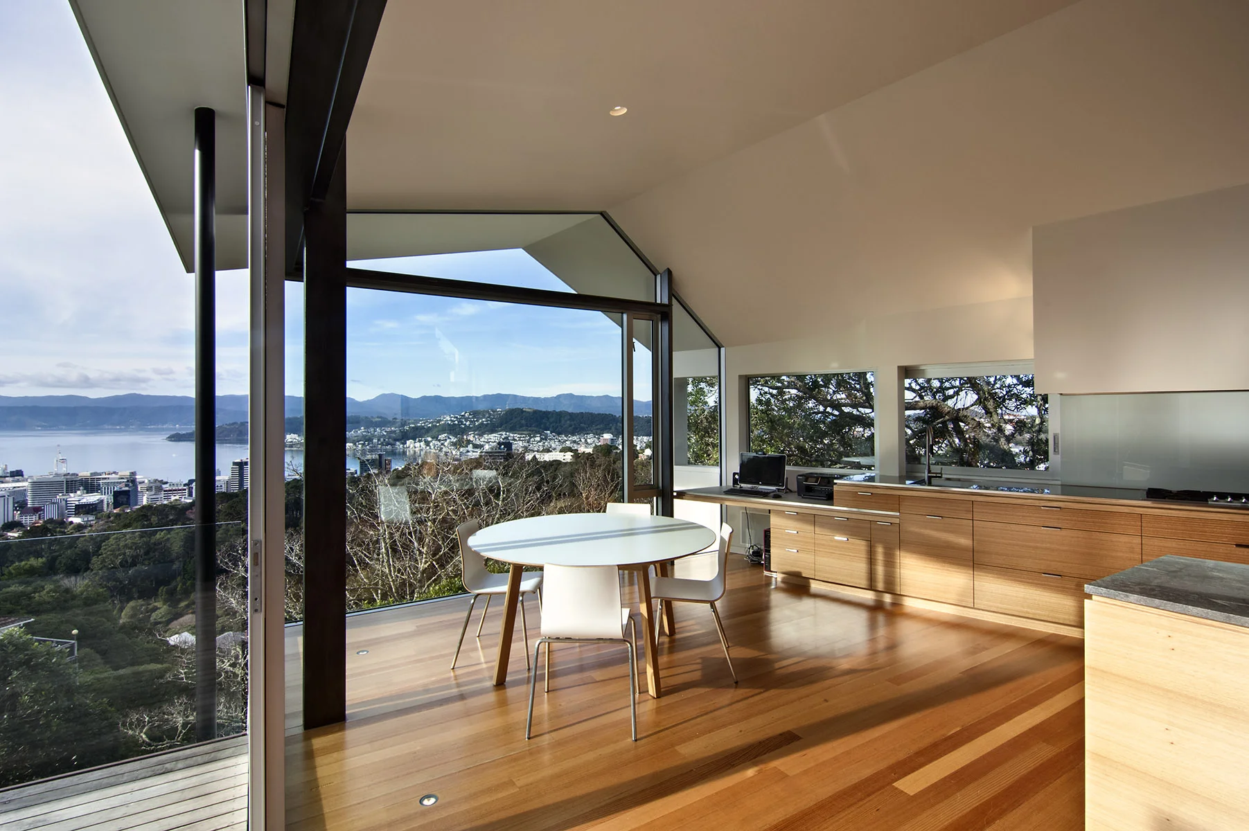 海景别墅（注：House一般可理解为独栋住宅，译为别墅较合适，但如果结合具体语境确指公寓等其他类型房屋，可按需调整为海景公寓等；这里按常见情形翻译为海景别墅 ） 丨新西兰丨Parsonson Architects Ltd.-5