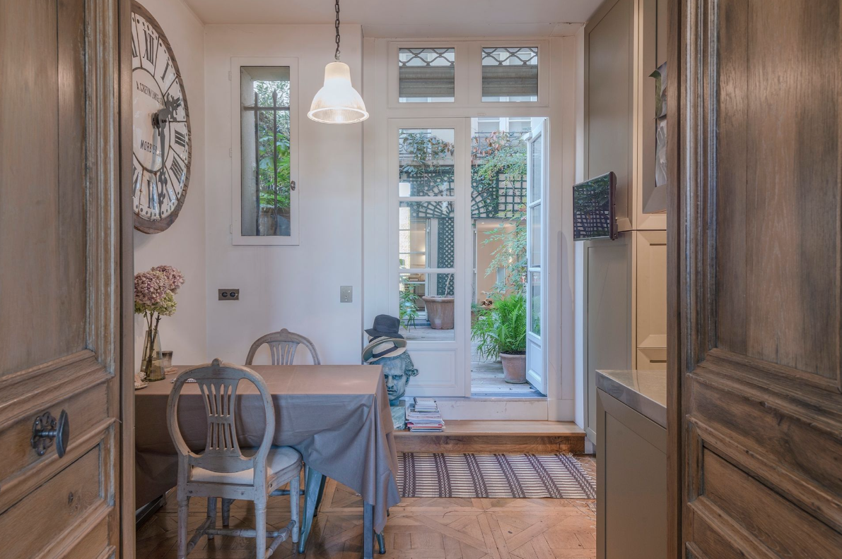 À vendre, un hôtel particulier de 676 m² sur l’île Saint-Louis | AD Magazine-2