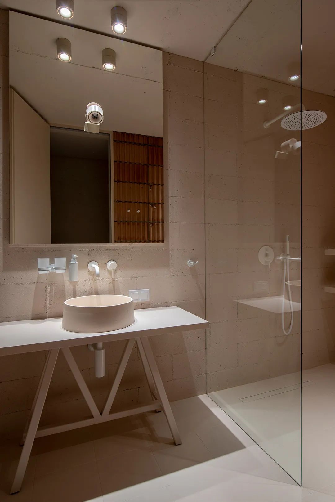 裸墙温润，陶砖创意——313 Block`s 公寓设计-40