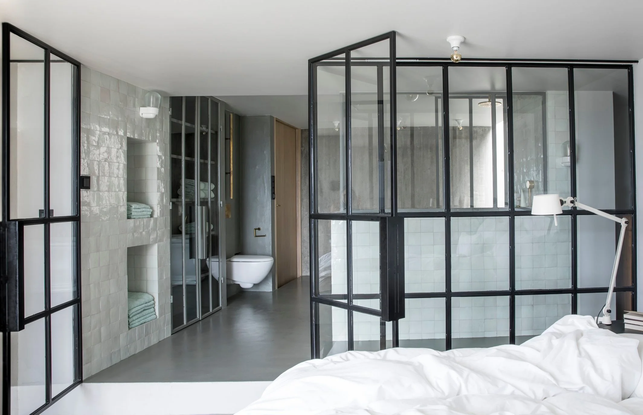 60秒建造混凝土房屋(结合语境60s可能代表60 seconds,这里推测是一种快速建造的混凝土房屋概念,按照此理解进行翻译) 丨挪威-0