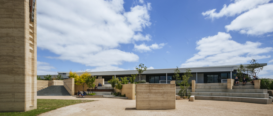 圣弗朗西斯泽维尔大学广场设计丨澳大利亚丨Orchard Design-10