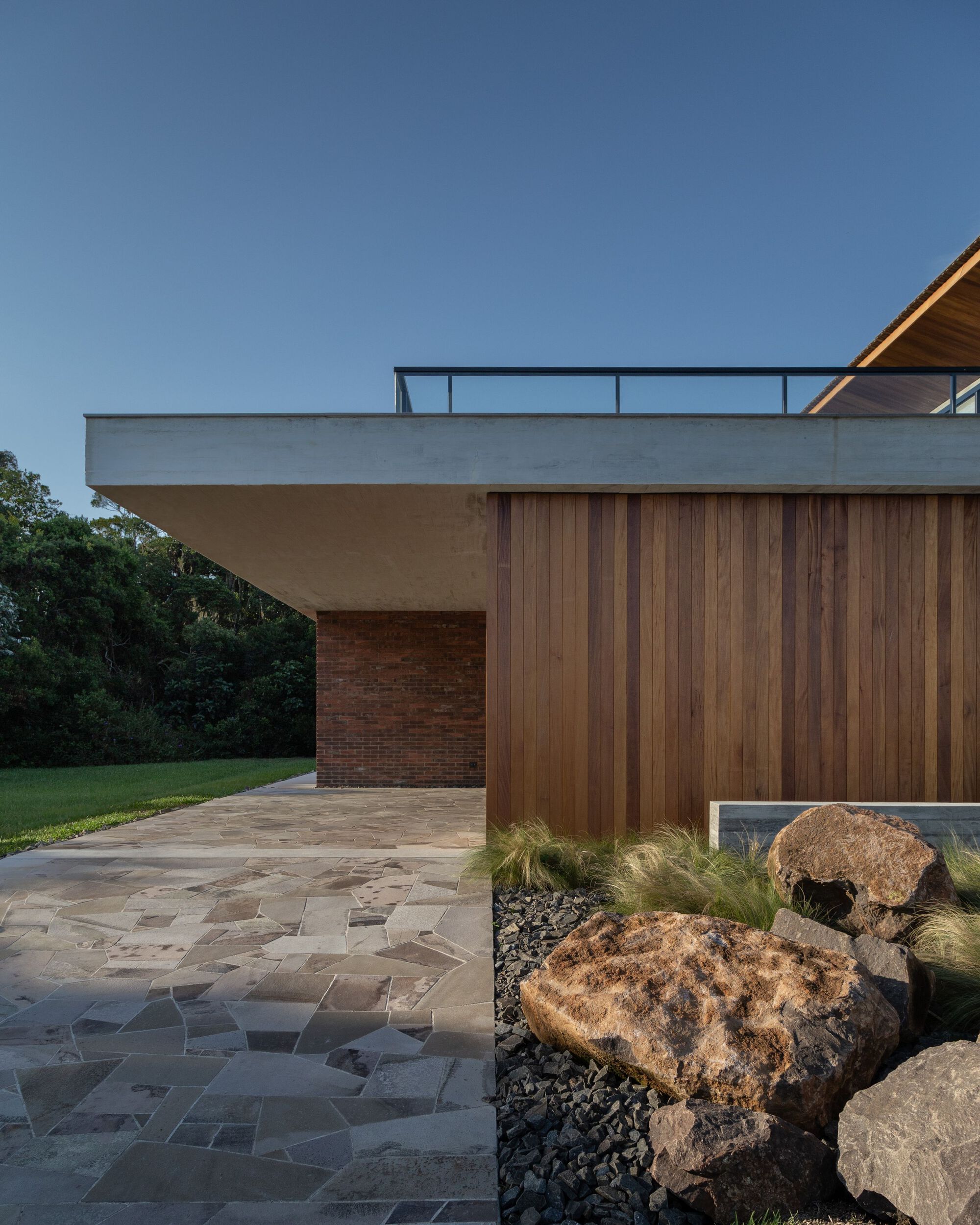 卢萨达宅邸丨巴西丨Galeria 733-28