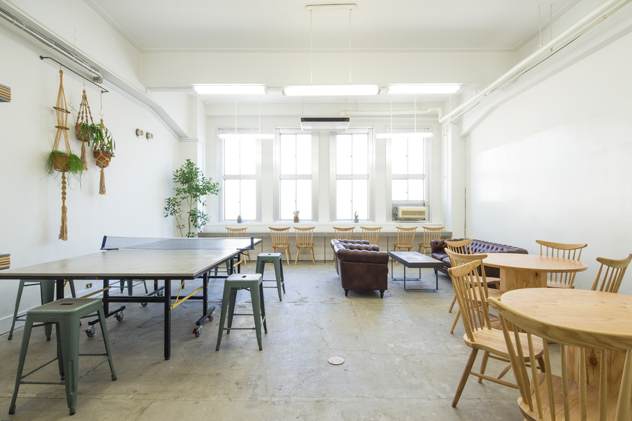 横滨 List Co 办公空间 | 开放式设计融入传统元素-1