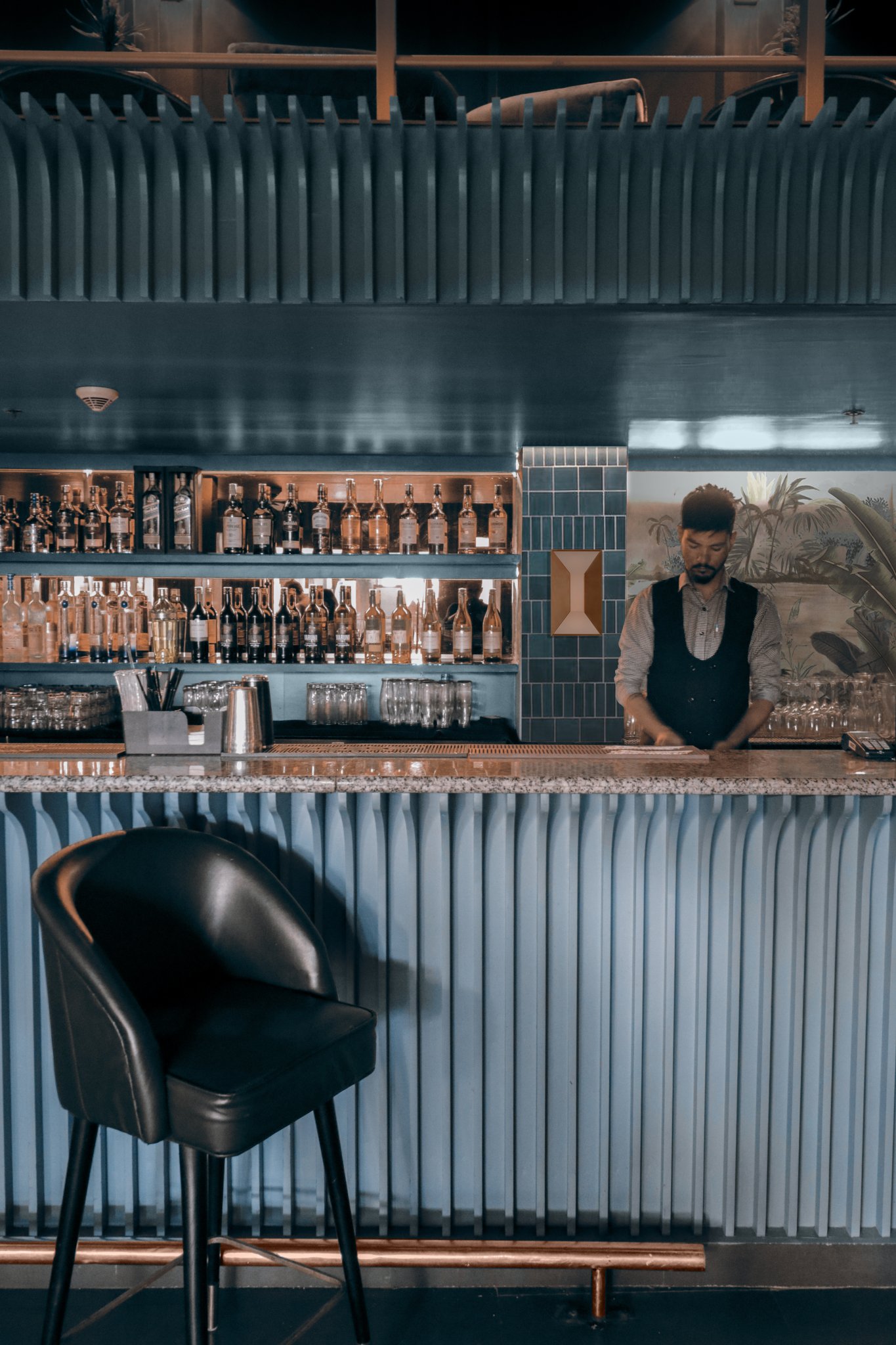 天空区块餐厅及露台酒吧丨英国德里丨PANTONE COLLECTIVE-12