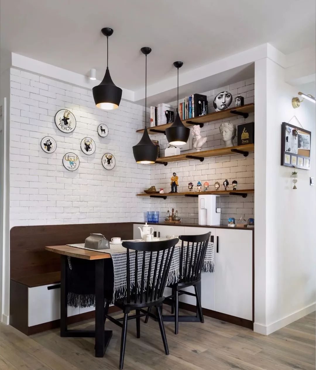 94 平北欧风婚房,粉灰木元素打造细腻清新空间-14