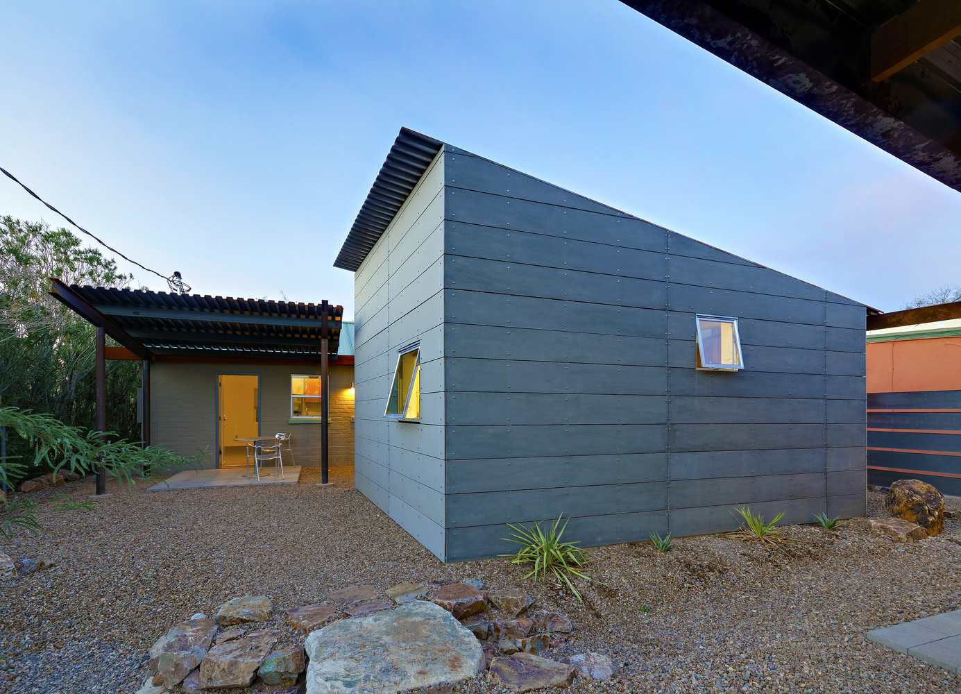 索诺兰沙漠社区智能增长住房 | Water Street 主套房与新客房设计-26