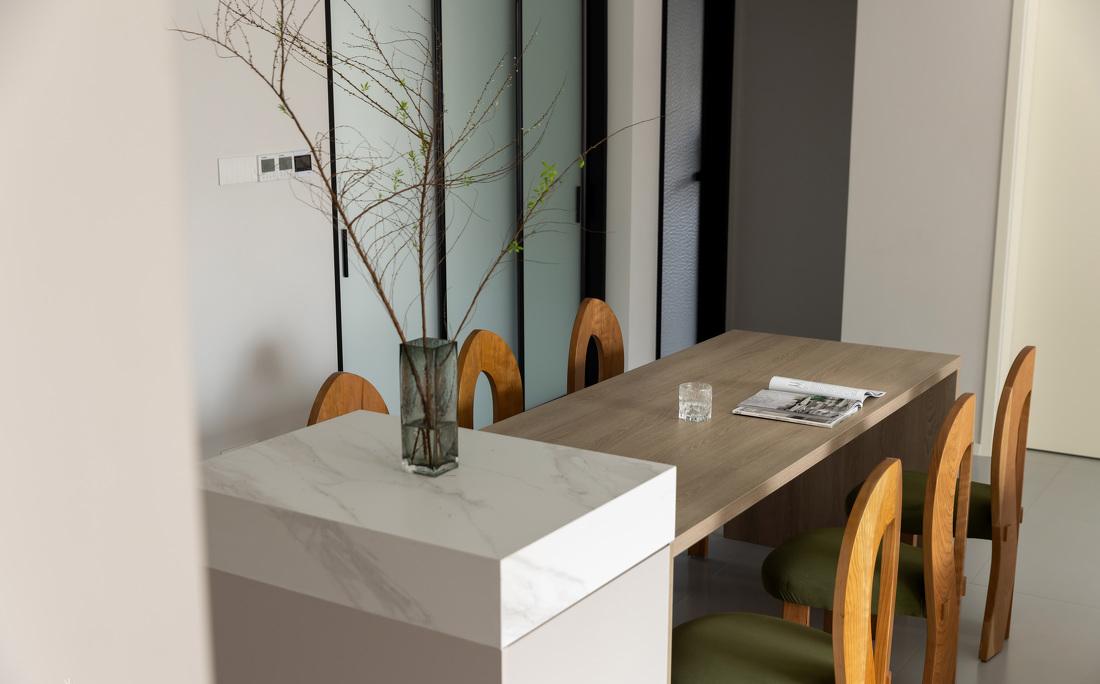 125㎡现代奶油风家居设计-12