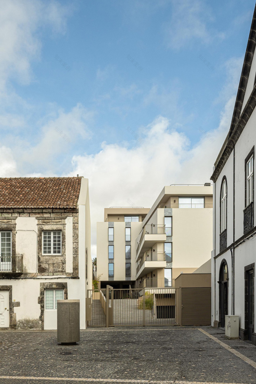 ERNESTO DO CANTO住宅区丨葡萄牙蓬塔德尔加达丨BOX arquitectos-173