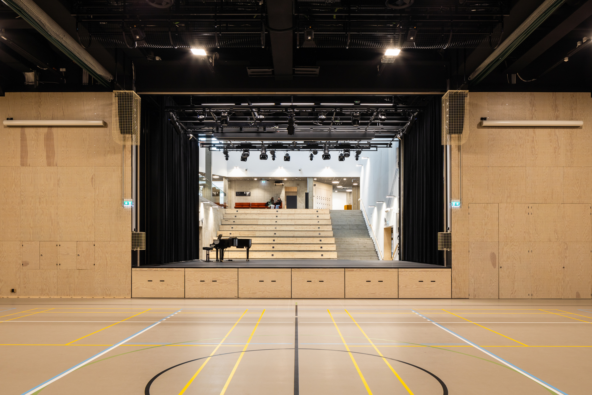 卢米特艺术高中丨芬兰库奥皮奥丨Lukkaroinen Architects-27