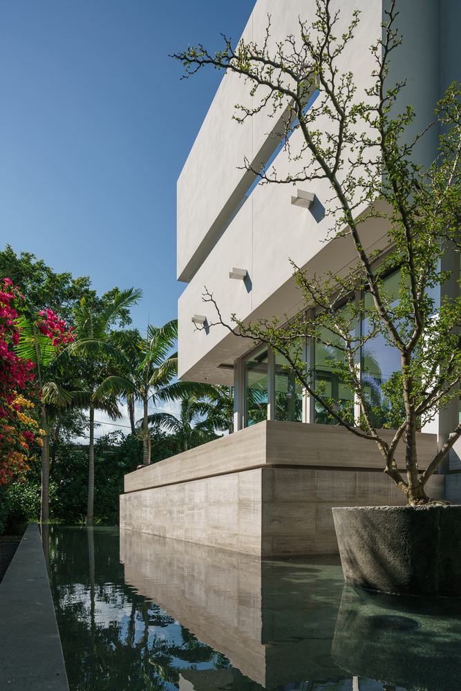 迈阿密拉丁风格住宅，融入传统元素的现代设计-41