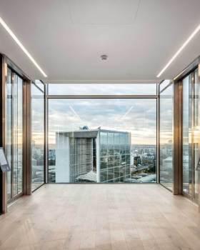 法国巴黎 La Défense 区 Trinity Tower 办公楼丨Cro&Co Architecture