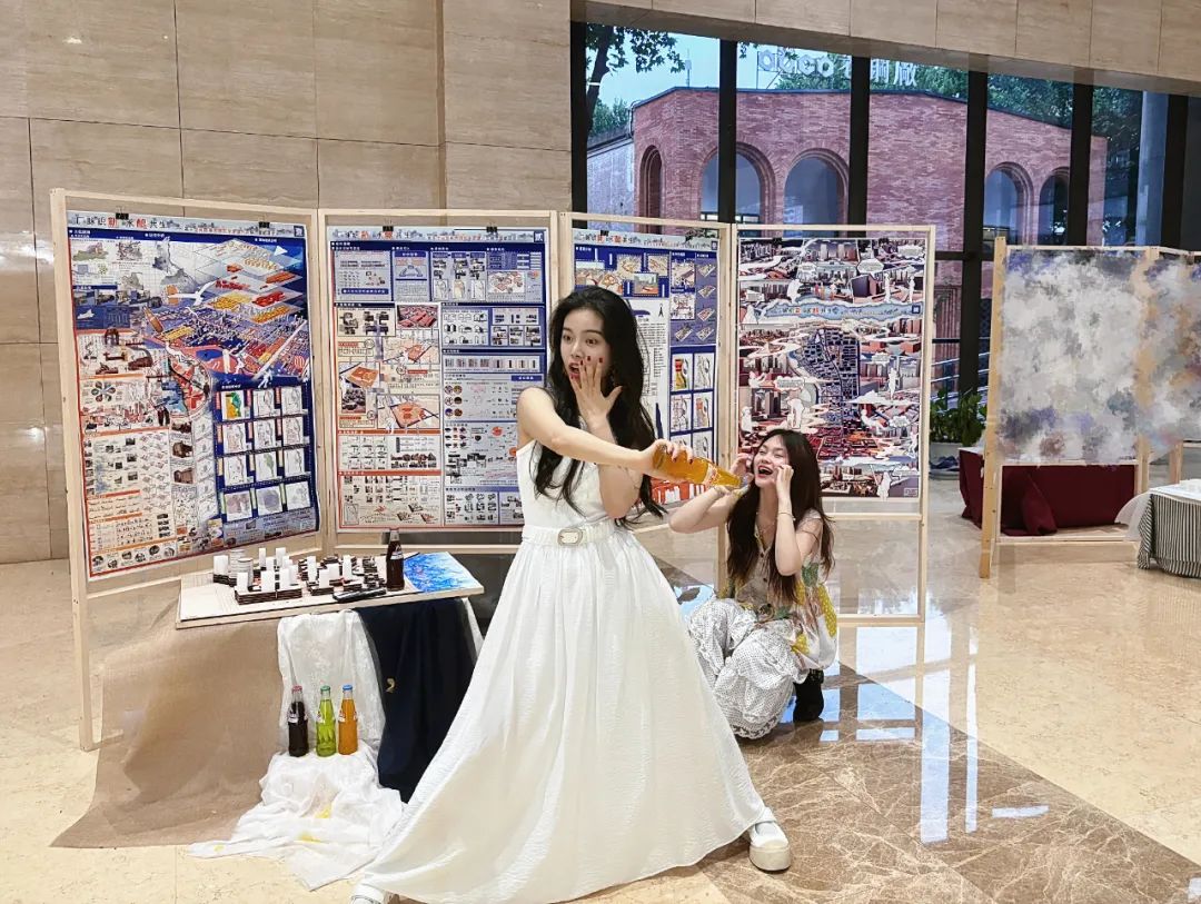 超赞!大五学妹们的优秀毕设玩转“时空叙事”!“主题IP和文创产品设计+空间交互与功能集成”打造西安米家崖片区城市更新设计!-10