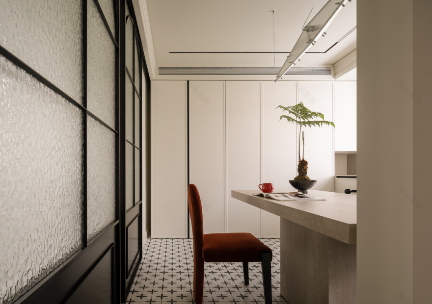 餐厨一体大洄游感知极简法式的浪漫与轻盈-40