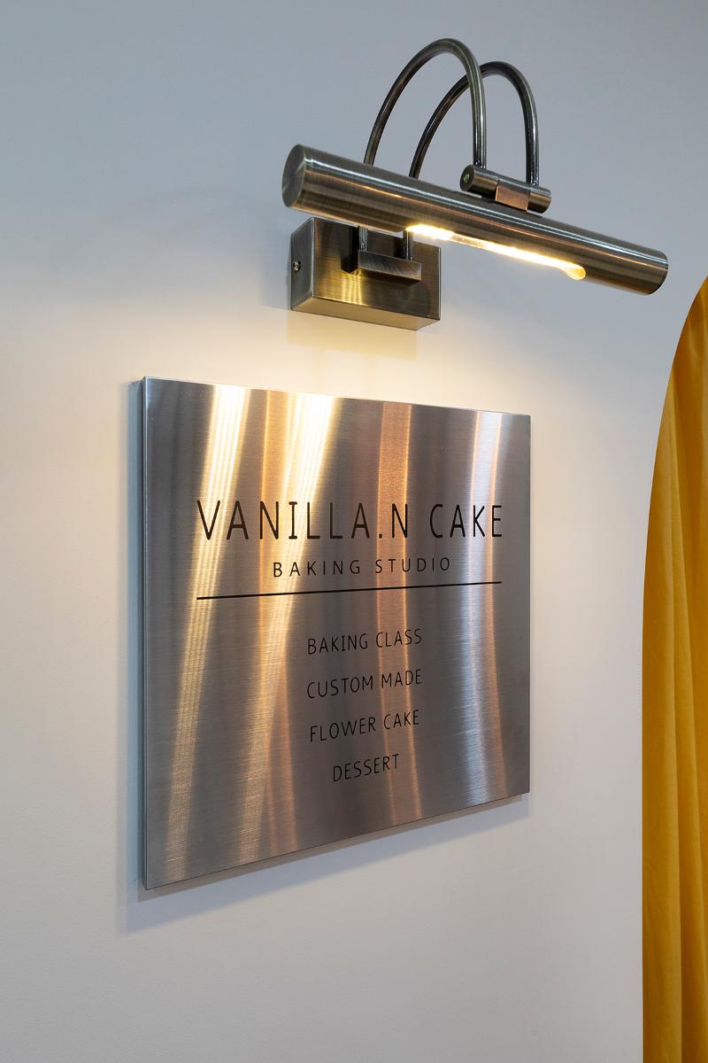 简约八平米烘焙工作室，成本低廉的温馨空间-8