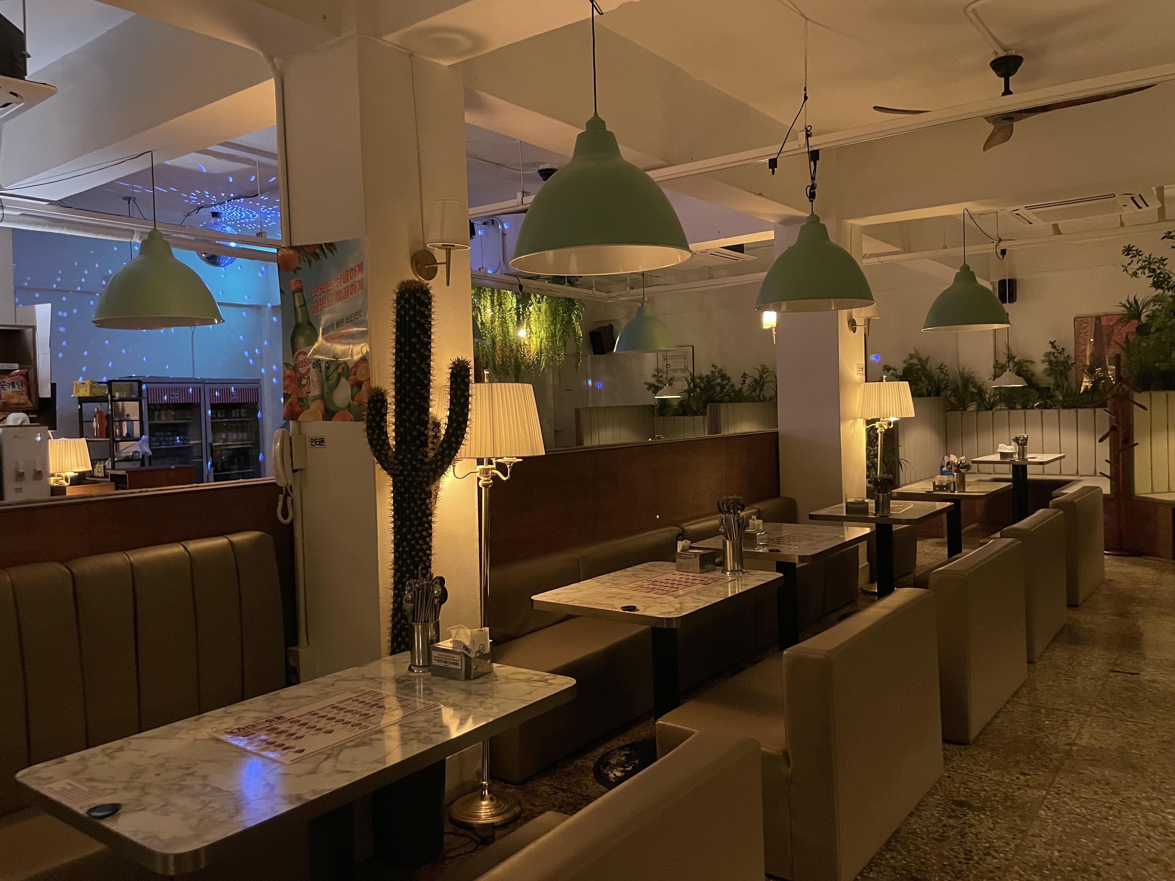 诺加里什珀餐厅 | 复古与现代的完美融合-14