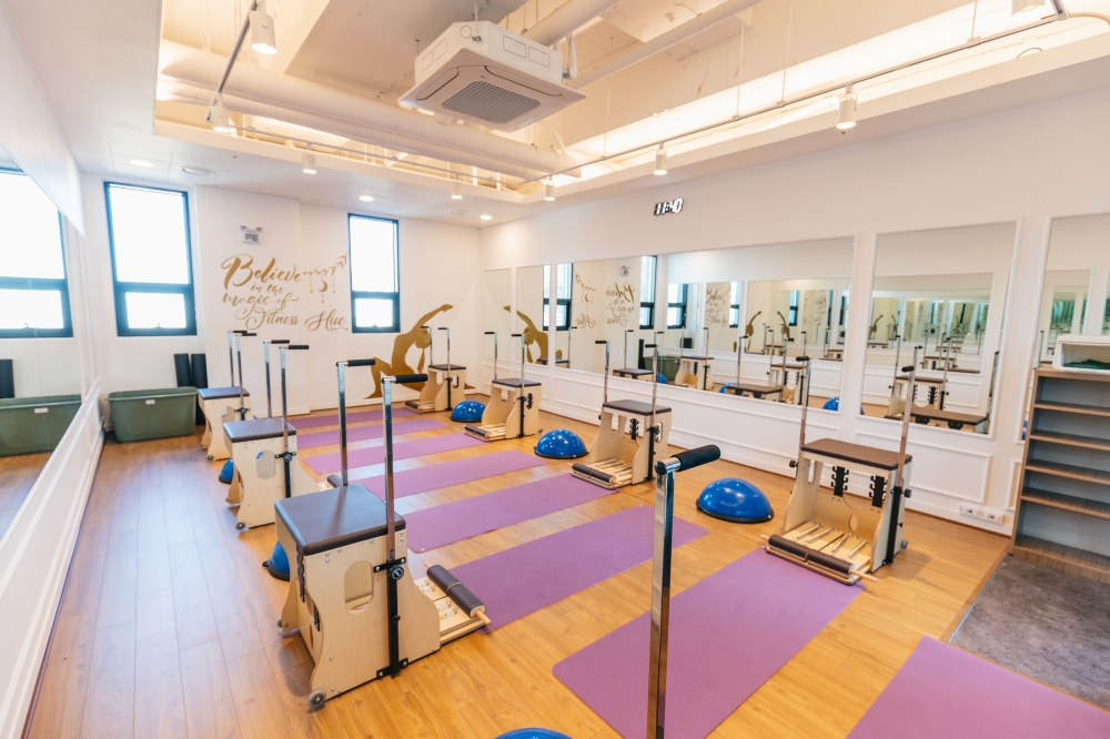 韩国 HUE 健身中心 2 号店 | 极简现代设计，500 平米大型健身空间-9