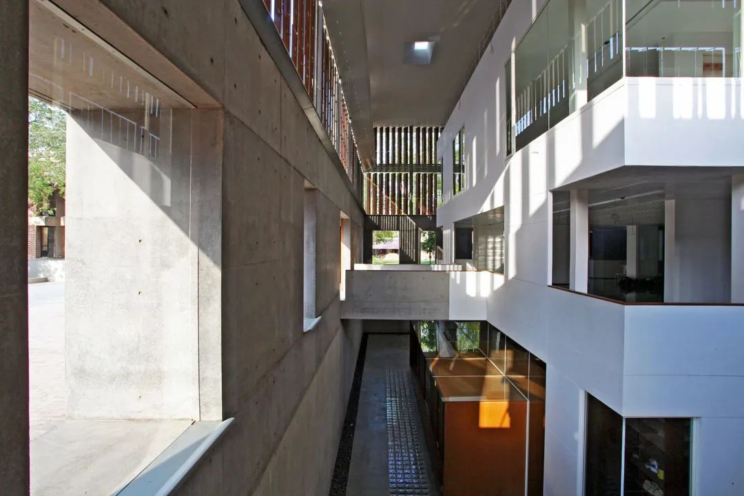 印度 CEPT 大学 Lilavati Lalbhai 图书馆丨RMA Architects-20