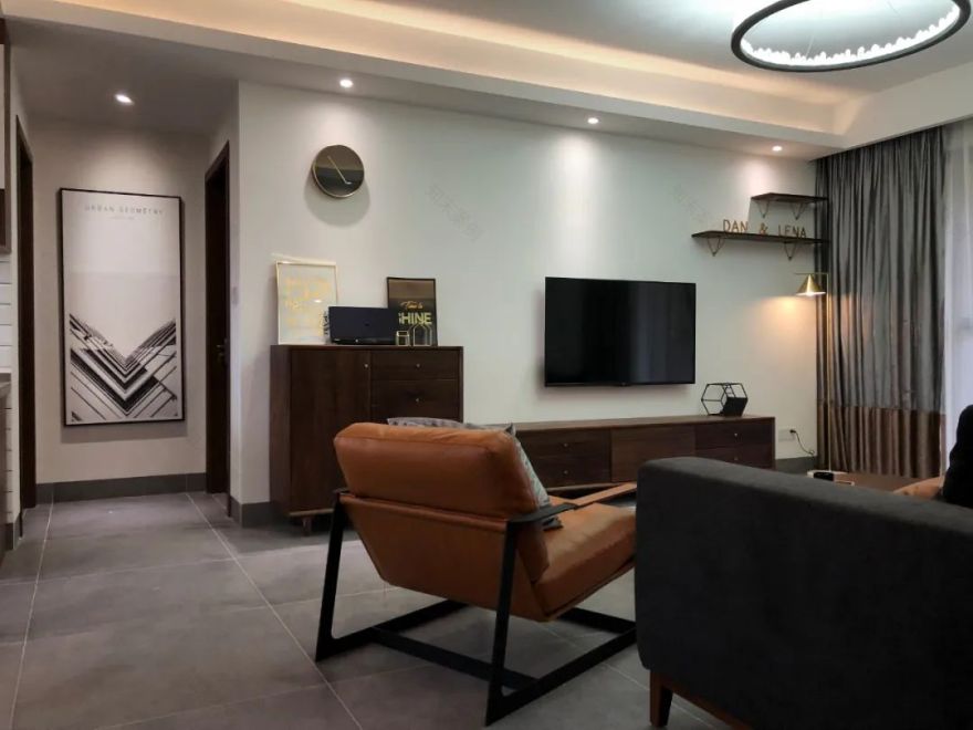 《风情墨尔本》 | 黑灰白木,金色点缀,展现空间层次与质感-10