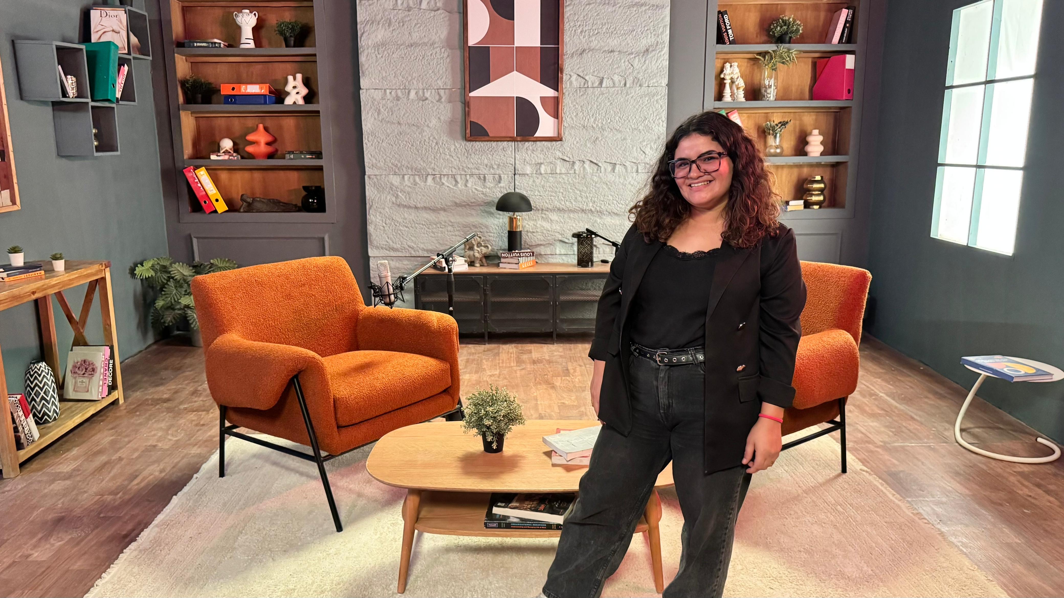 Modern Podcast Studio Interior Design .-6