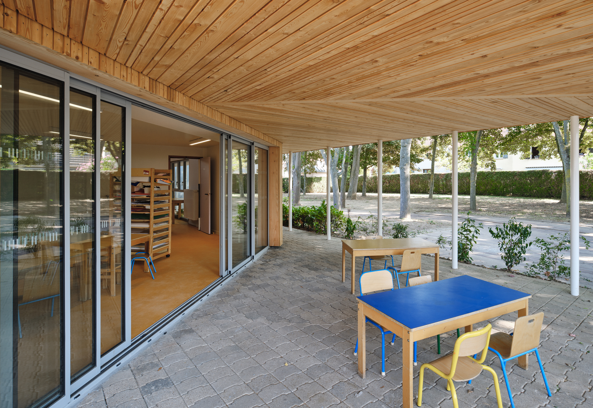 雅克·吉尔伯特科莱托儿所翻新项目丨法国-36