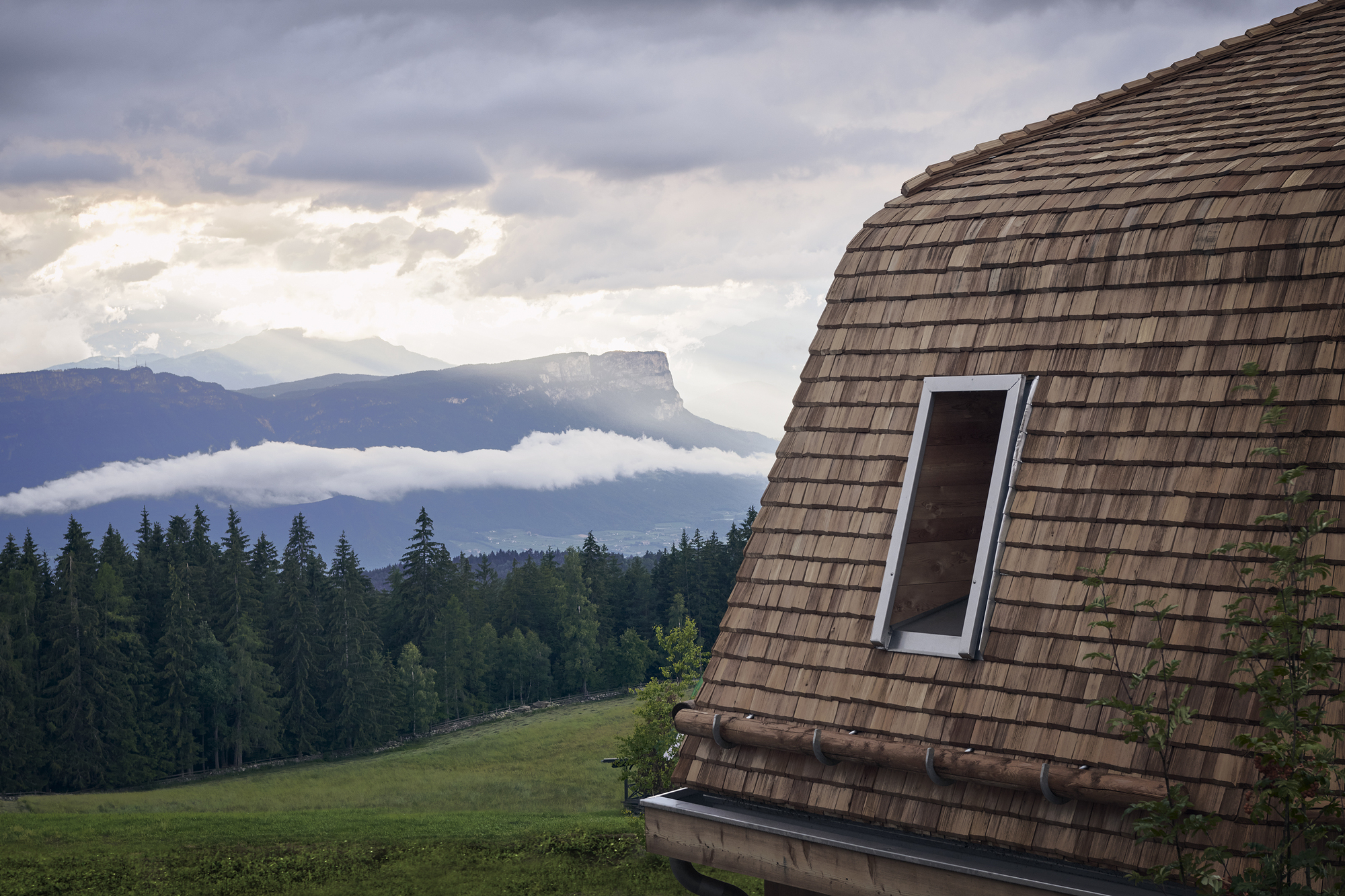 Homes in the Pastures / AMDL CIRCLE-40