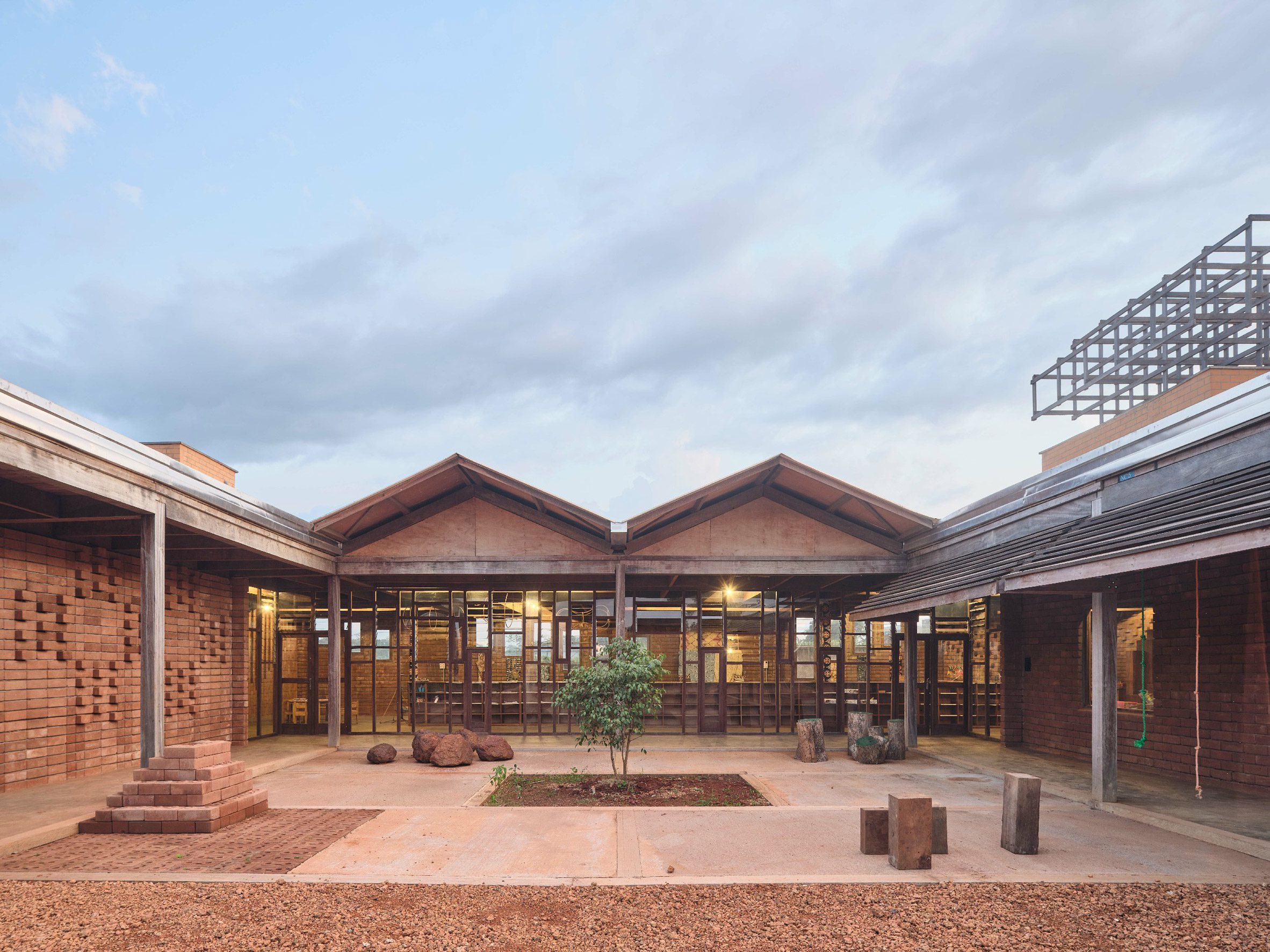 非洲流动学校（African Flow School）丨喀麦隆丨巴塞罗那建筑工作室Urbanitree-7