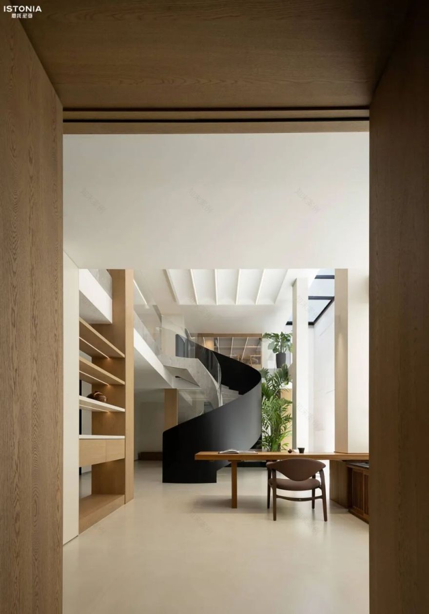 ISTONIA|现代风木质美学构筑的雅致空间-14