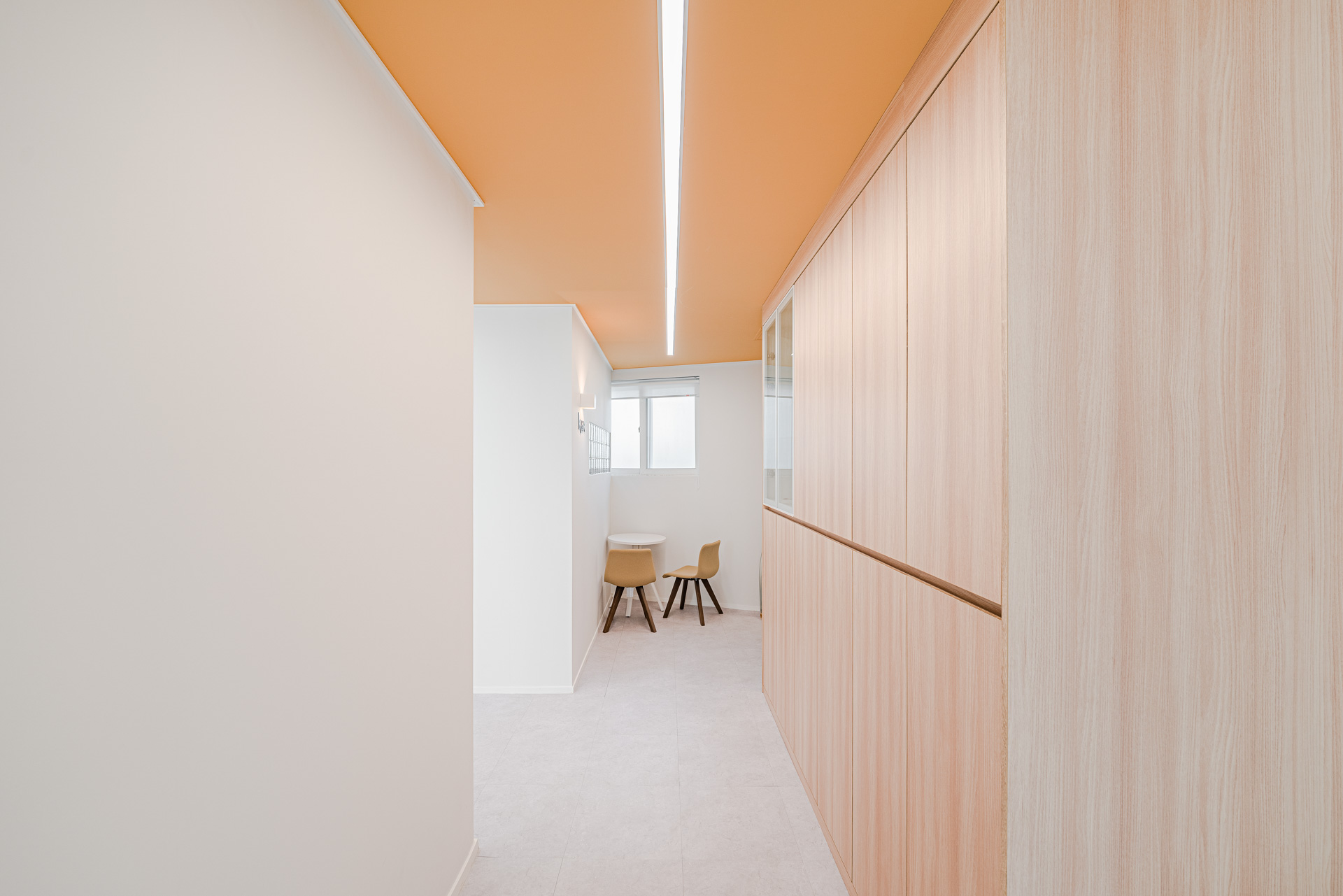 韩国 27 平米办公室，极简设计展现无限可能-10