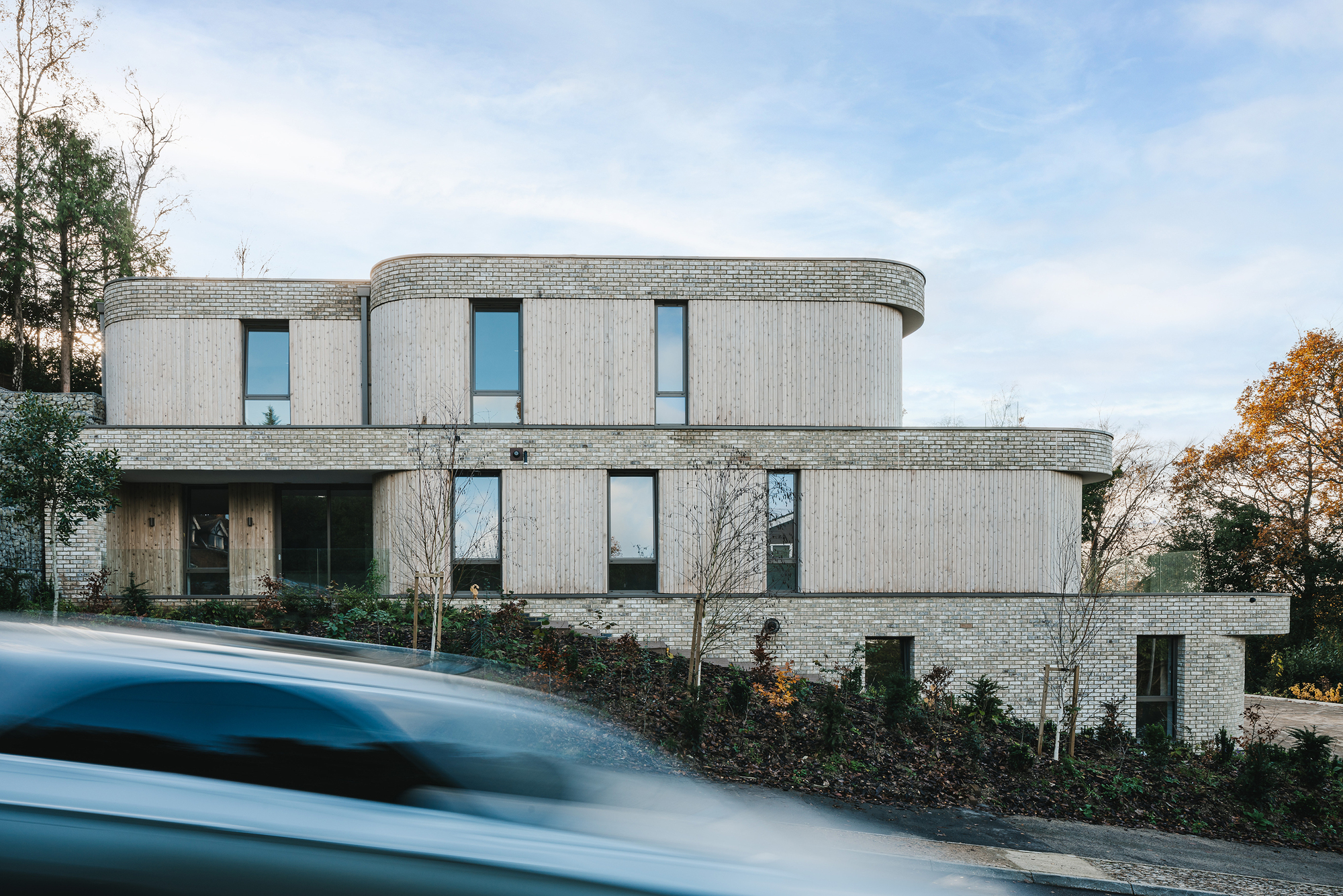 Strawberry Close Town Centre Apartments / OB Architecture-26