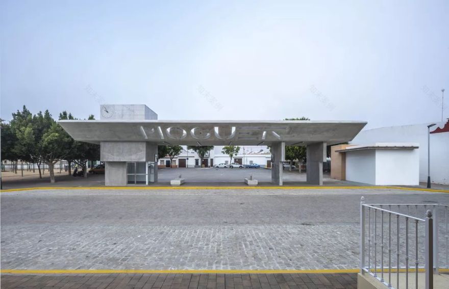 Moguer Gate公交站台-5